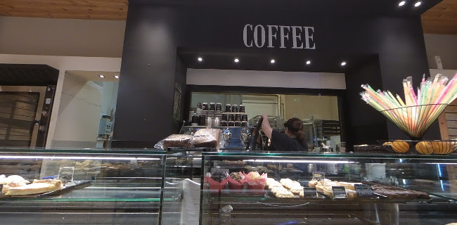 Comentarii opinii despre Ρουμελιώτης Αρτοποιείον Ζαχαροπλαστείον