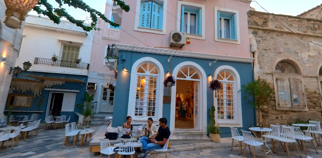 Porte Galleria del Cocktail - Ερμούπολη