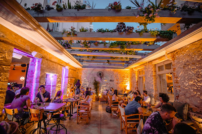 Xalavro Open Bar Restaurant