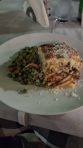 Opinii despre Restaurant Meteora Gkertsou Family în Καλαμπάκα - Γαστρονομία και φιλοξενία