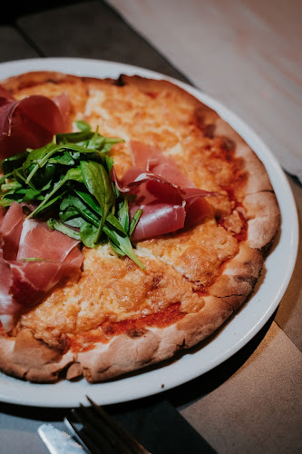 Old School • The Food project - Γαστρονομία και φιλοξενία