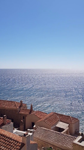 Emvasis Cafe - Cocktail Bar/Εμβασις