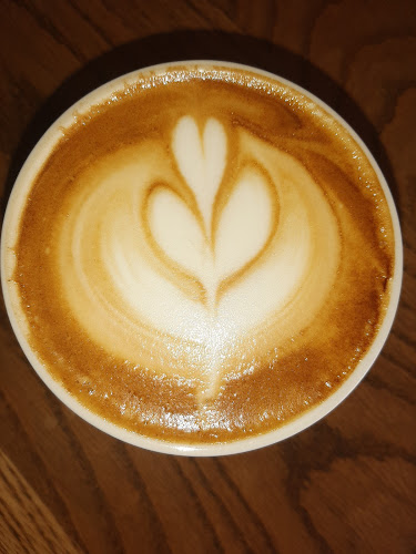 Μέλισσα Cafe Bar - Γευστικός Πολυχώρος - Τριφύλλια