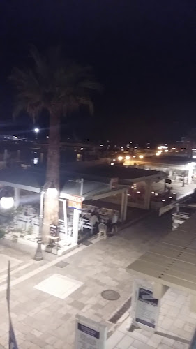 Su e Giu - Γαστρονομία και φιλοξενία