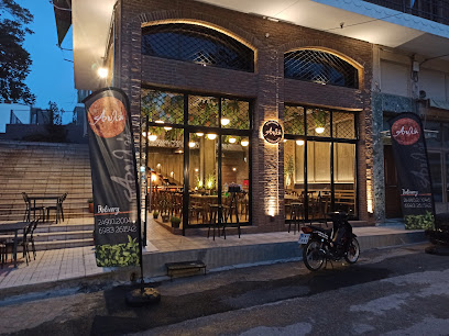 Αυλή μεζεδοπωλείο ψητοπωλείο