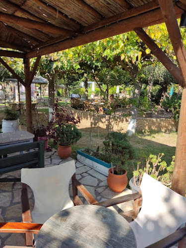 Opinii despre Palmbeach Club în Σύβοτα - Γαστρονομία και φιλοξενία