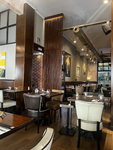 AGORA - Γαστρονομία και φιλοξενία