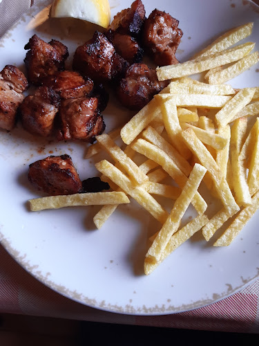 Απόκεντρο - Γαστρονομία και φιλοξενία