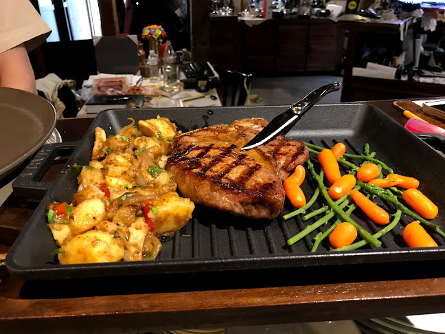 Παλαιά Πόλις - Γαστρονομία και φιλοξενία