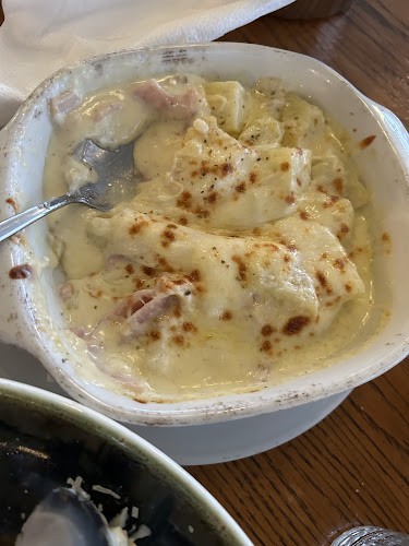 Opinii despre Abona Kamena Vourla în Καμένα Βούρλα - Γαστρονομία και φιλοξενία