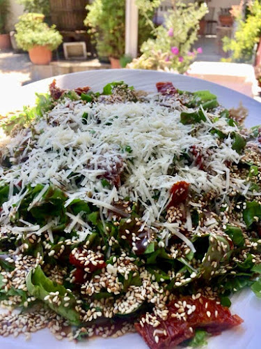 Νικ. Εμμανουήλ 3, Τύρναβος 401 00