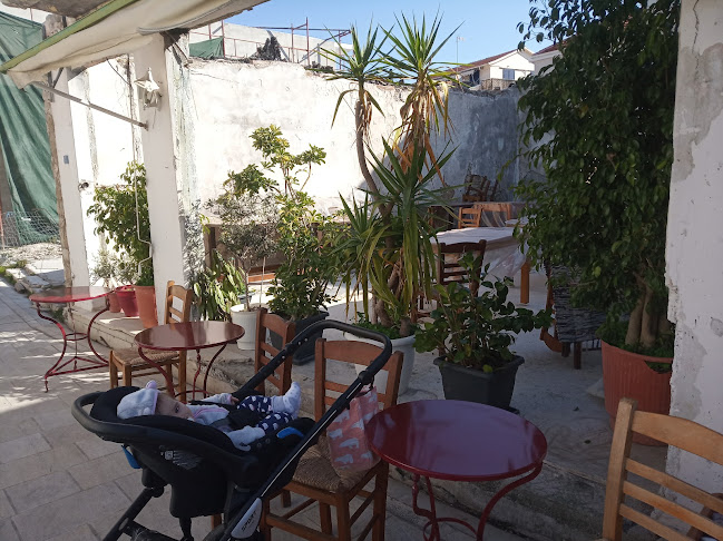 Opinii despre Βιβλιοθήκη εστιατόριο în Λευκάδα - Γαστρονομία και φιλοξενία