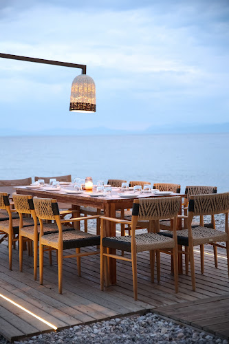 Wet Seaside Puzzle - Γαστρονομία και φιλοξενία