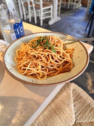 Μπακαλόγατος - Γαστρονομία και φιλοξενία