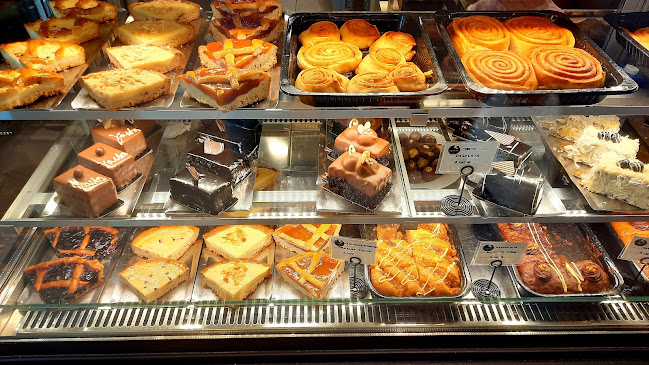 Ζουριδάκης Αρτοποιΐα-Ζαχαροπλαστική - Γαστρονομία και φιλοξενία