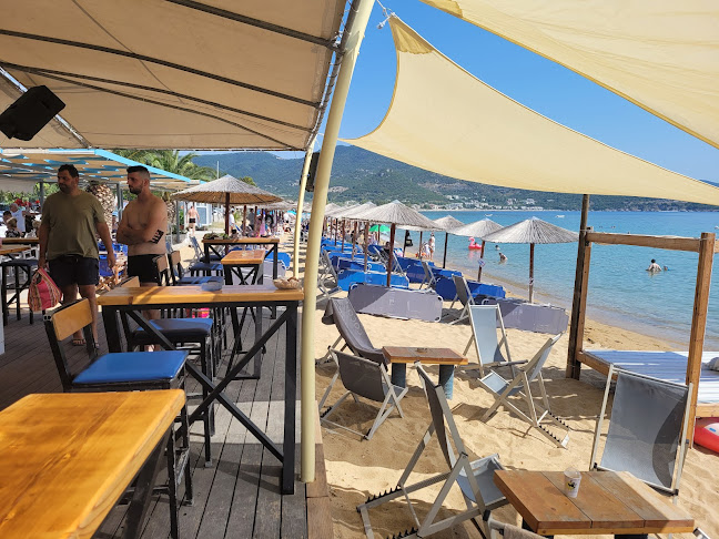 Opinii despre Barbarella Beach Bar în Νέα Ηρακλείτσα - Γαστρονομία και φιλοξενία