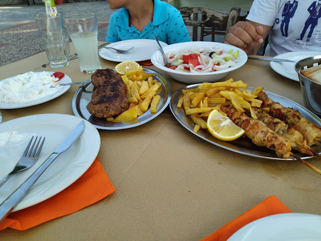 Η ταβέρνα της Χαρίκλειας/Taverna Xarikleia - Λεχαινά