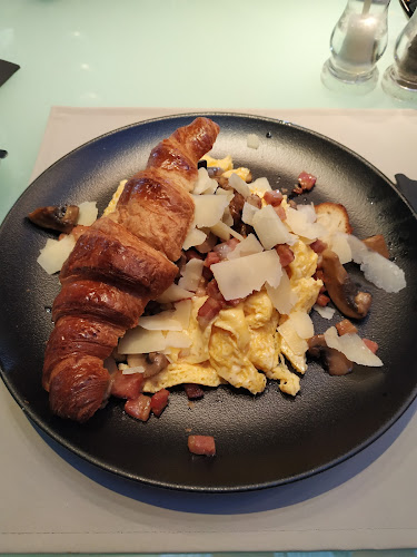 Λεωφ. Γεωργικής Σχολής 84, Πυλαία 555 35