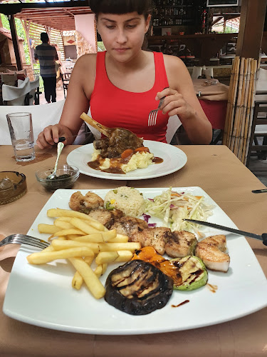 Opinii despre Sunrise Taverna & Bar în Τρούλος - Γαστρονομία και φιλοξενία