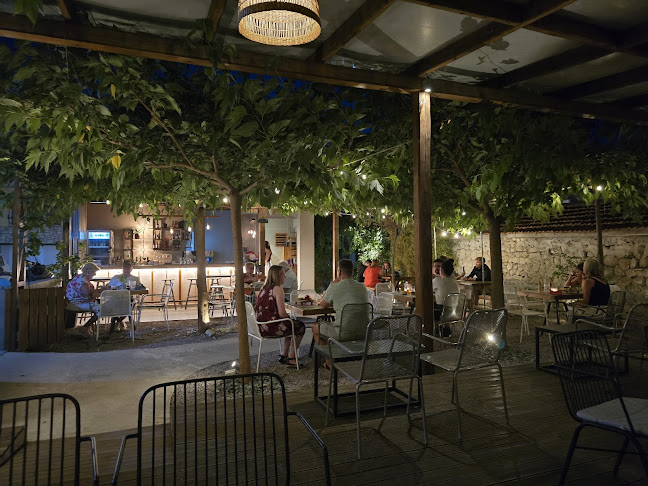 Opinii despre Libre Garden Bar în Πευκοχώρι - Γαστρονομία και φιλοξενία