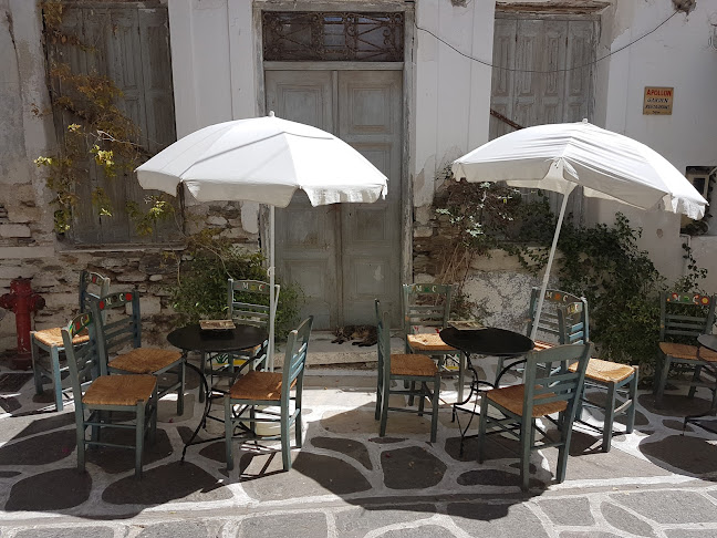 Opinii despre Mikro Cafe în Paros - Γαστρονομία και φιλοξενία