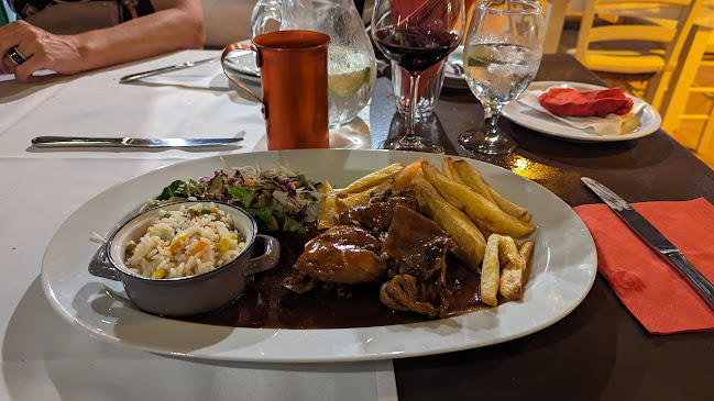 Comentarii opinii despre Elizabeth & Stablos