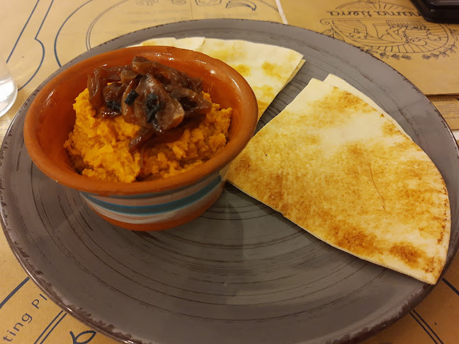 Greece, Ακαδημίας 84, Αθήνα 106 78