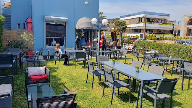 Pacific Cafe-Snack Bar