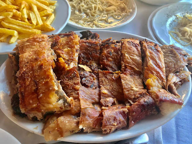 Ταβέρνα Το Ρόδι - Αρνί Αντικριστό - Ροδιά