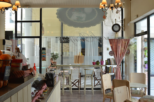 Opinii despre café Bonjour în Αίγιο - Γαστρονομία και φιλοξενία