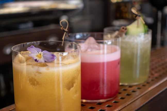 Sway Cocktail & Food Bar Corfu - Γαστρονομία και φιλοξενία