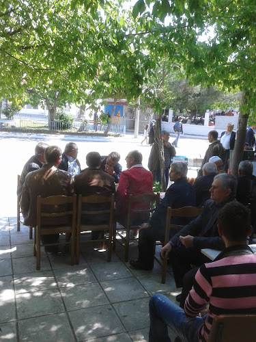 Opinii despre EFENDİ Kahvecizade (ΚΑΦΕΚΟΠΤΕΙO) în Komotini - Γαστρονομία και φιλοξενία