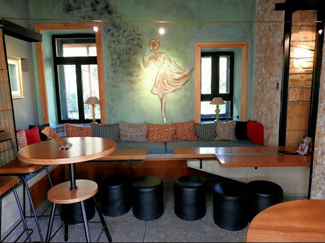 Comentarii opinii despre Φάλτσο