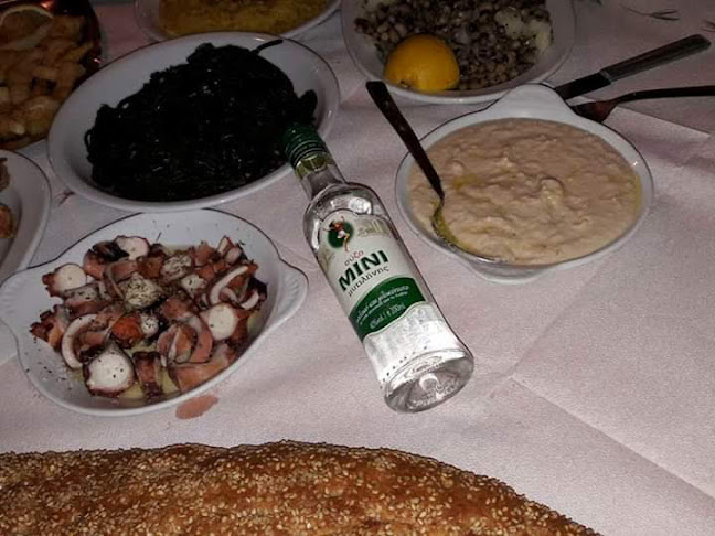 Ταβερνα 'Τα Βαρελια' - Πειραιάς