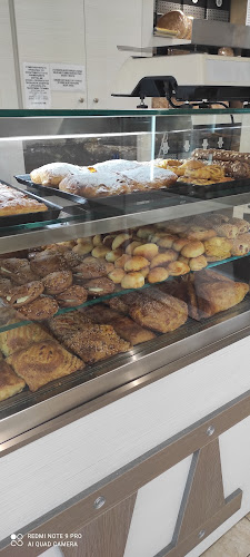 Opinii despre Αρτοποιείο ΒΙΣΜΠΑΣ în Κορινός - Γαστρονομία και φιλοξενία