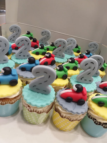 Opinii despre ΖΑΧΑΡΟΠΛΑΣΤΕΙΟ ΒΛΑΧΟΣ în Γαλατάς - Γαστρονομία και φιλοξενία