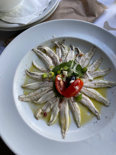 Μπαρμπουνάκι Γλυφάδα - Γαστρονομία και φιλοξενία