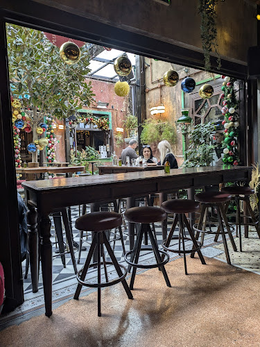 Opinii despre Upupa Epops - The bar în Αθήνα - Γαστρονομία και φιλοξενία