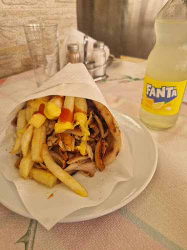 Maestro Gyros - Χανιώτης