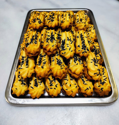 Opinii despre Ζαχαροπλαστείο Σαρόγλου în Νέα Αλικαρνασσός - Γαστρονομία και φιλοξενία