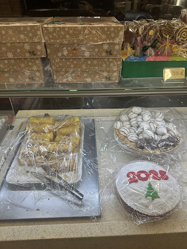 Comentarii opinii despre Παραδοσιακά Γλυκά Αράχωβας Παπαστάθη