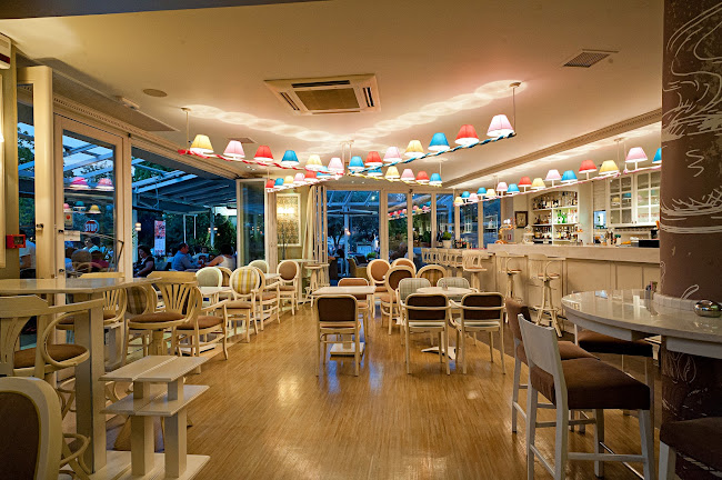 Beluga Cafe & Restaurant Bar - Βέροια