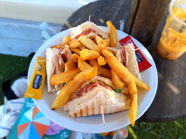 Opinii despre Caribbean Beach Bar & Restaurant în Χράνοι - Γαστρονομία και φιλοξενία