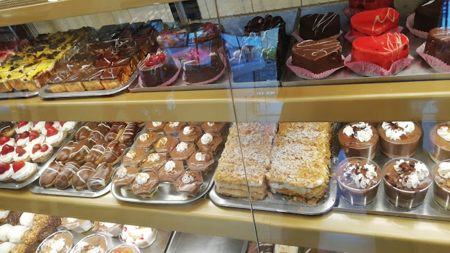 Opinii despre ΣΕΡΑΝΟ ΖΑΧΑΡΟΠΛΑΣΤΕΙΟ ΣΙΝΔΟΣ în Σίνδος - Γαστρονομία και φιλοξενία