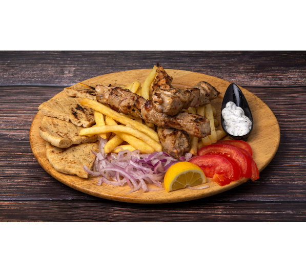 Opinii despre Γυροπλάτανος în Θεσσαλονίκη - Γαστρονομία και φιλοξενία