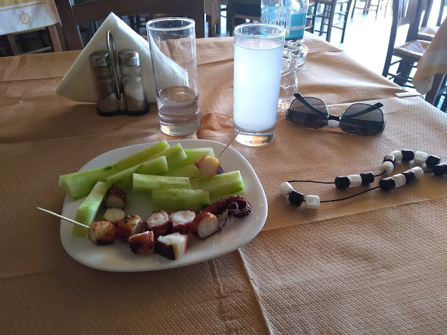 Ψησταριά Ουζερί Σαλέας - Αλιβέρι