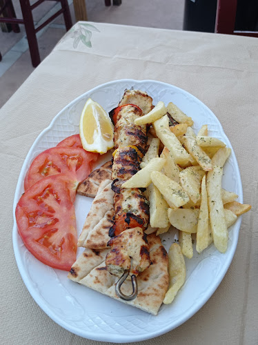 Roussiko - Γαστρονομία και φιλοξενία