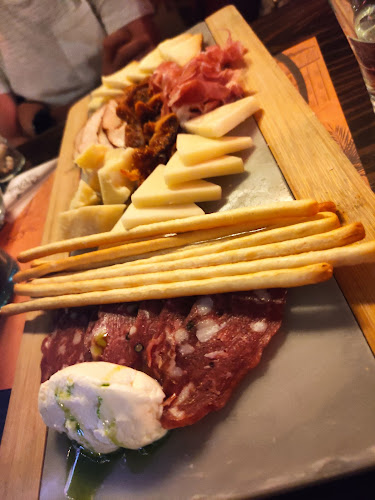 Upupa Epops - The bar