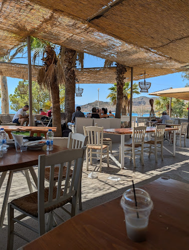 Comentarii opinii despre Sambåla Beach Bar Restaurant