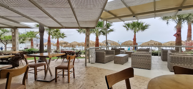 Tropicana Sea Breeze - Beach Bar